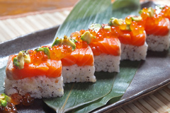 SUPER SALMON HAKO SUSHI